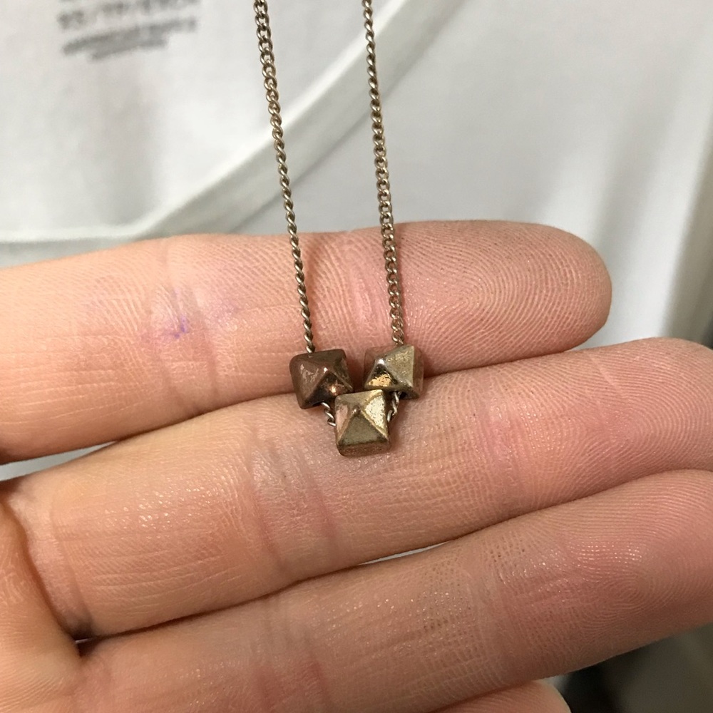Cute little necklace with 3 little pyramids